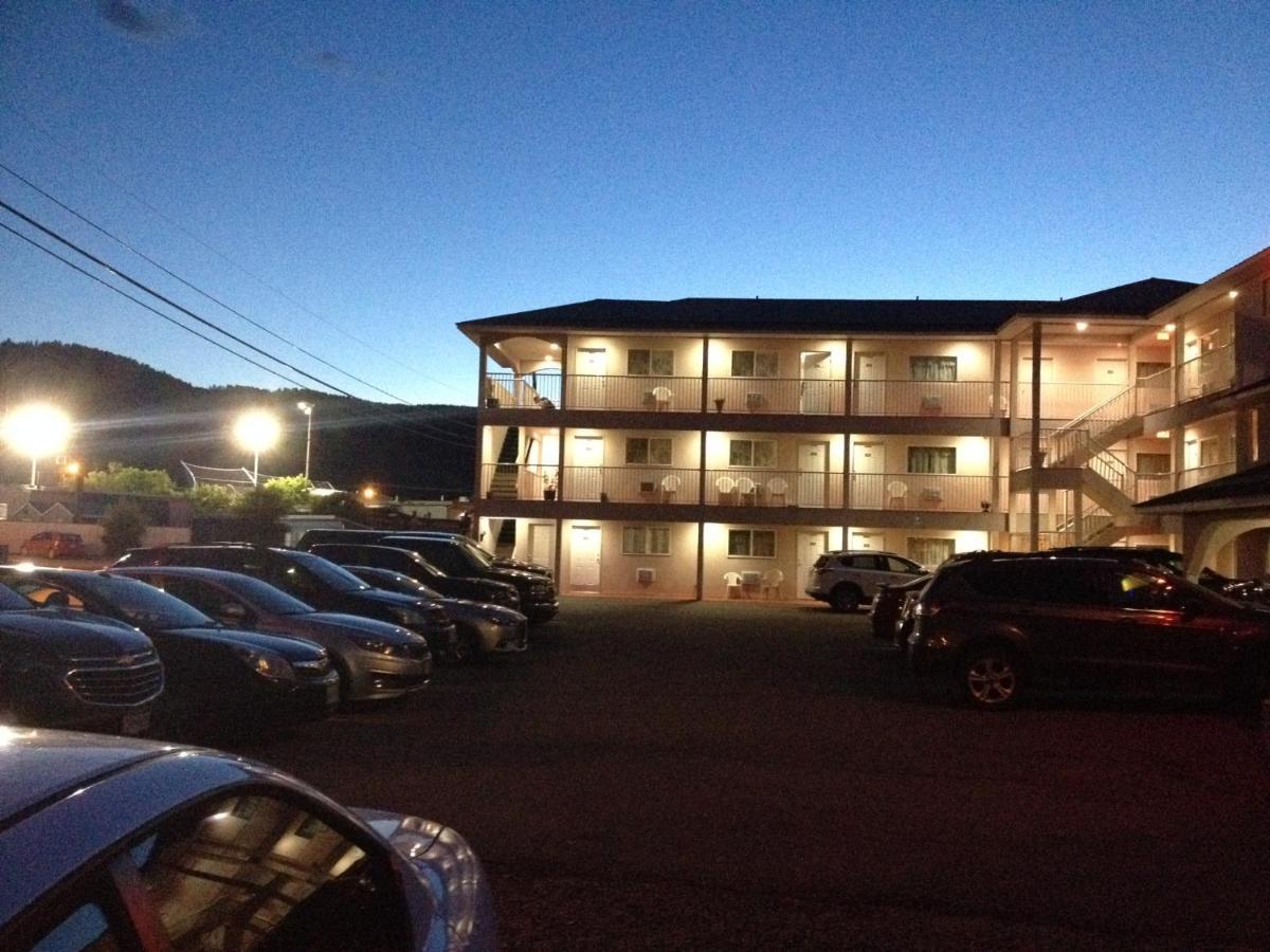 Motel 99 Grand Forks Eksteriør billede