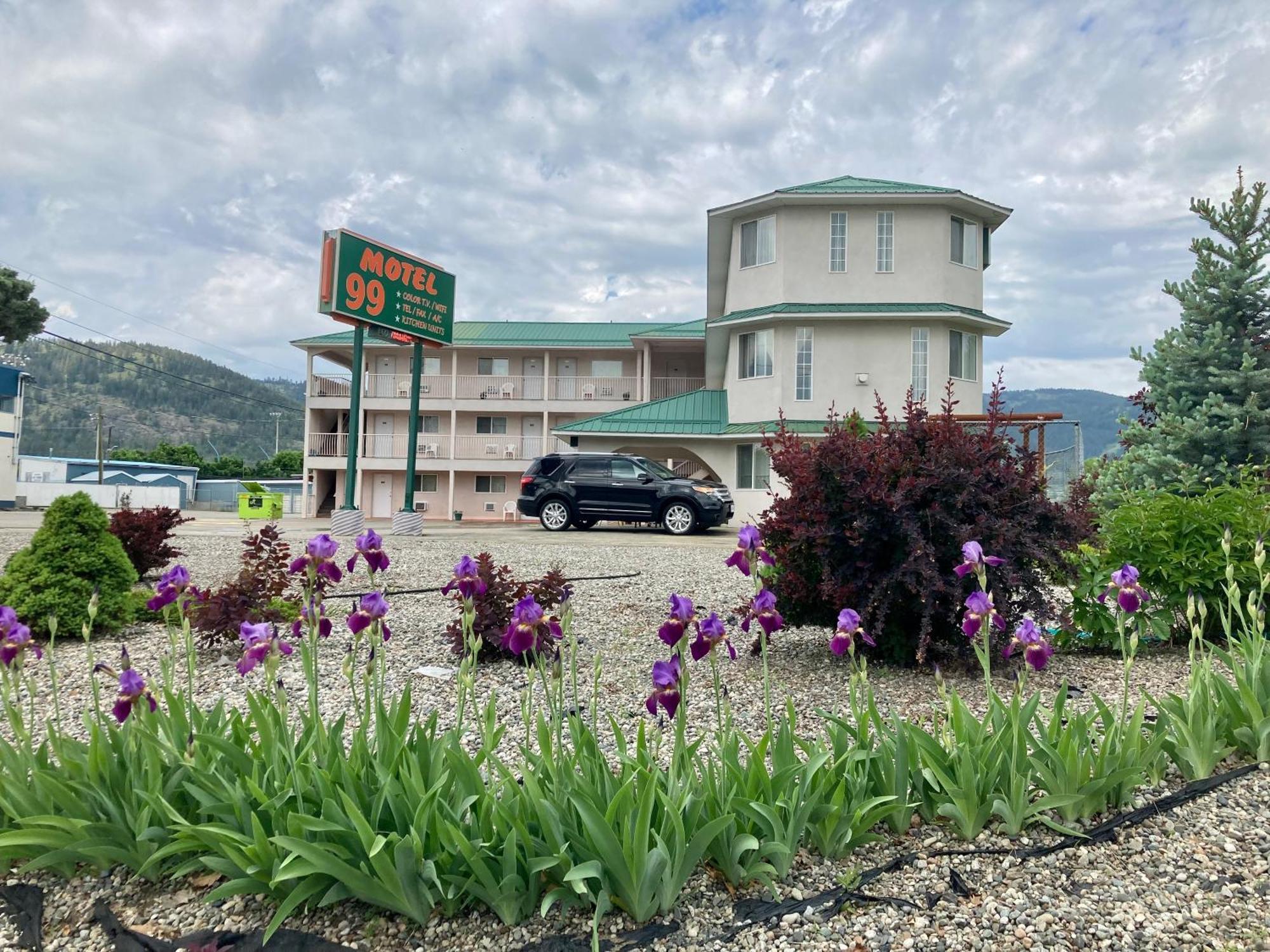 Motel 99 Grand Forks Eksteriør billede
