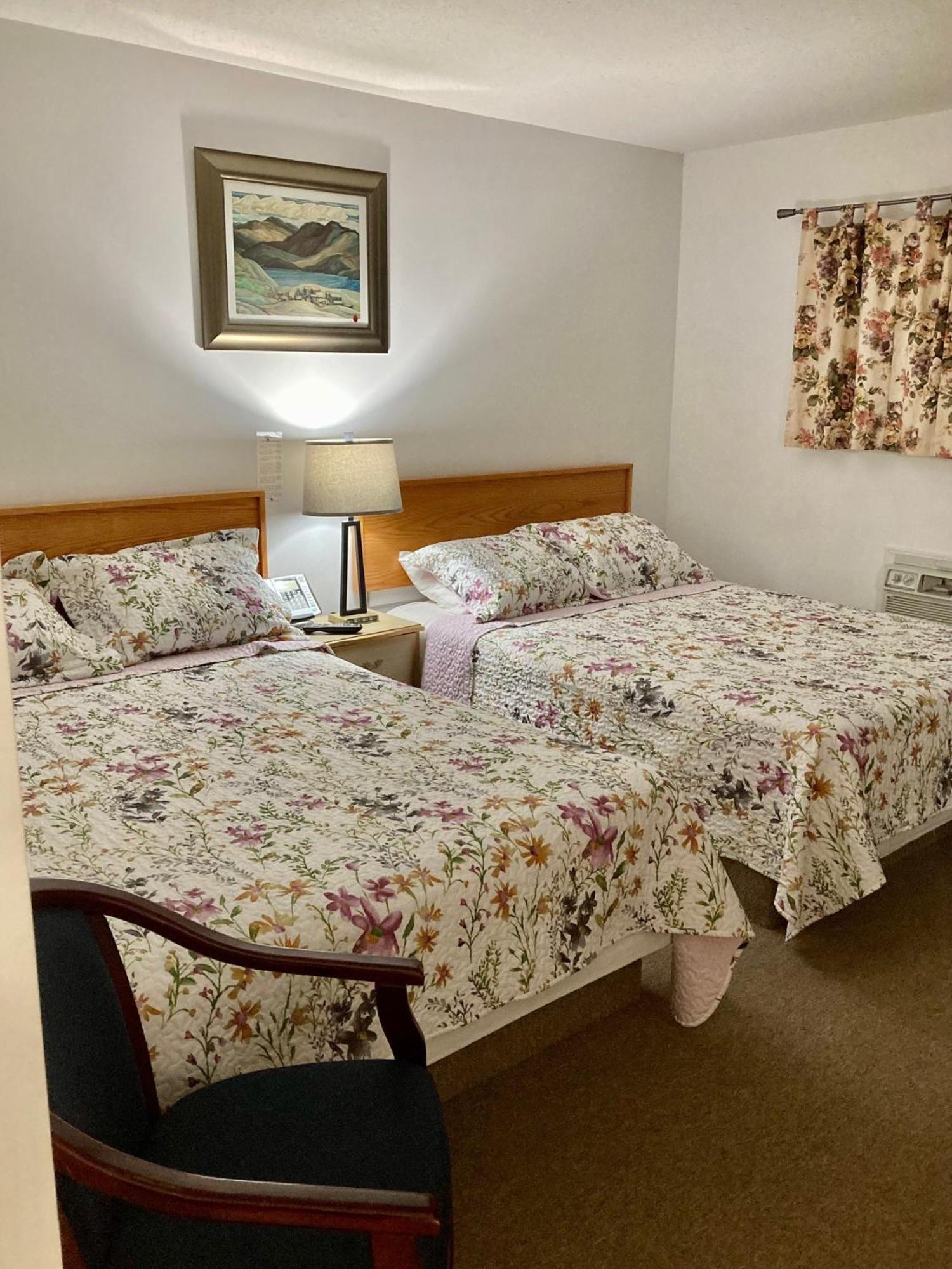 Motel 99 Grand Forks Eksteriør billede