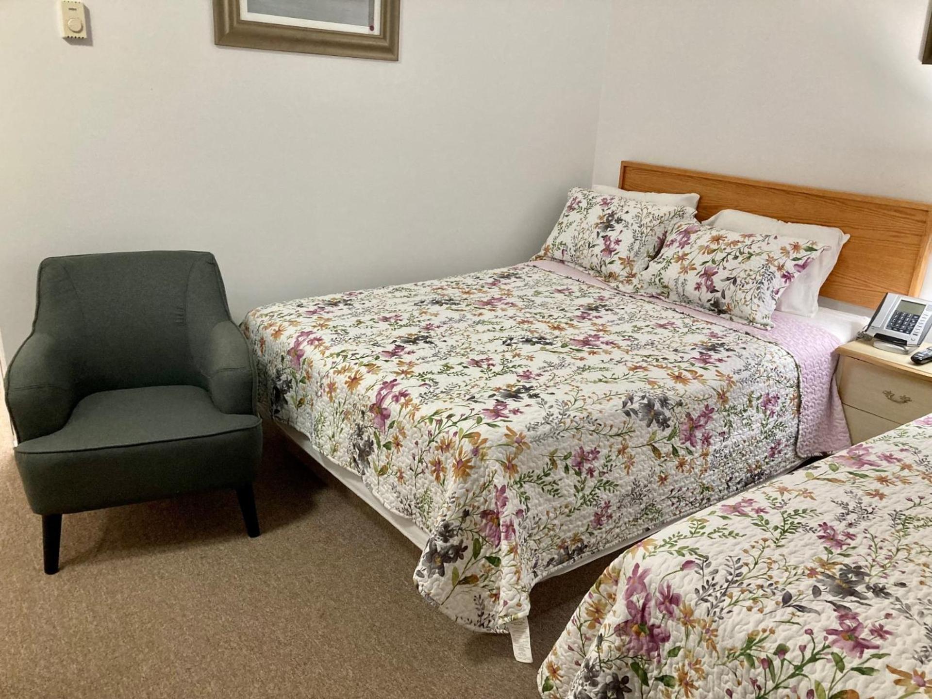 Motel 99 Grand Forks Eksteriør billede