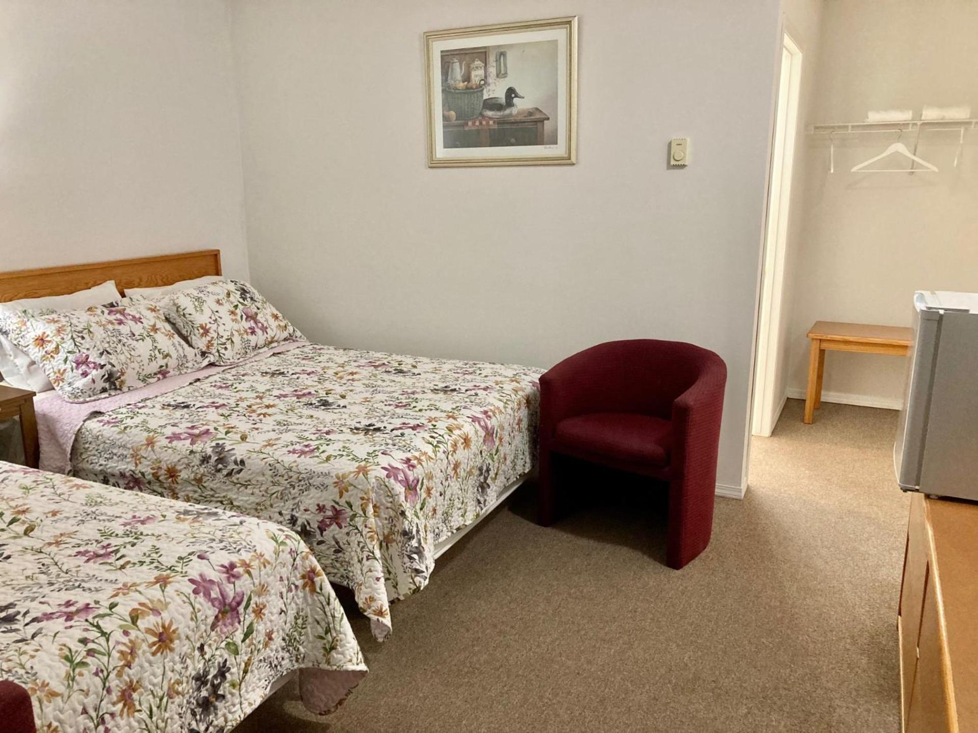 Motel 99 Grand Forks Eksteriør billede