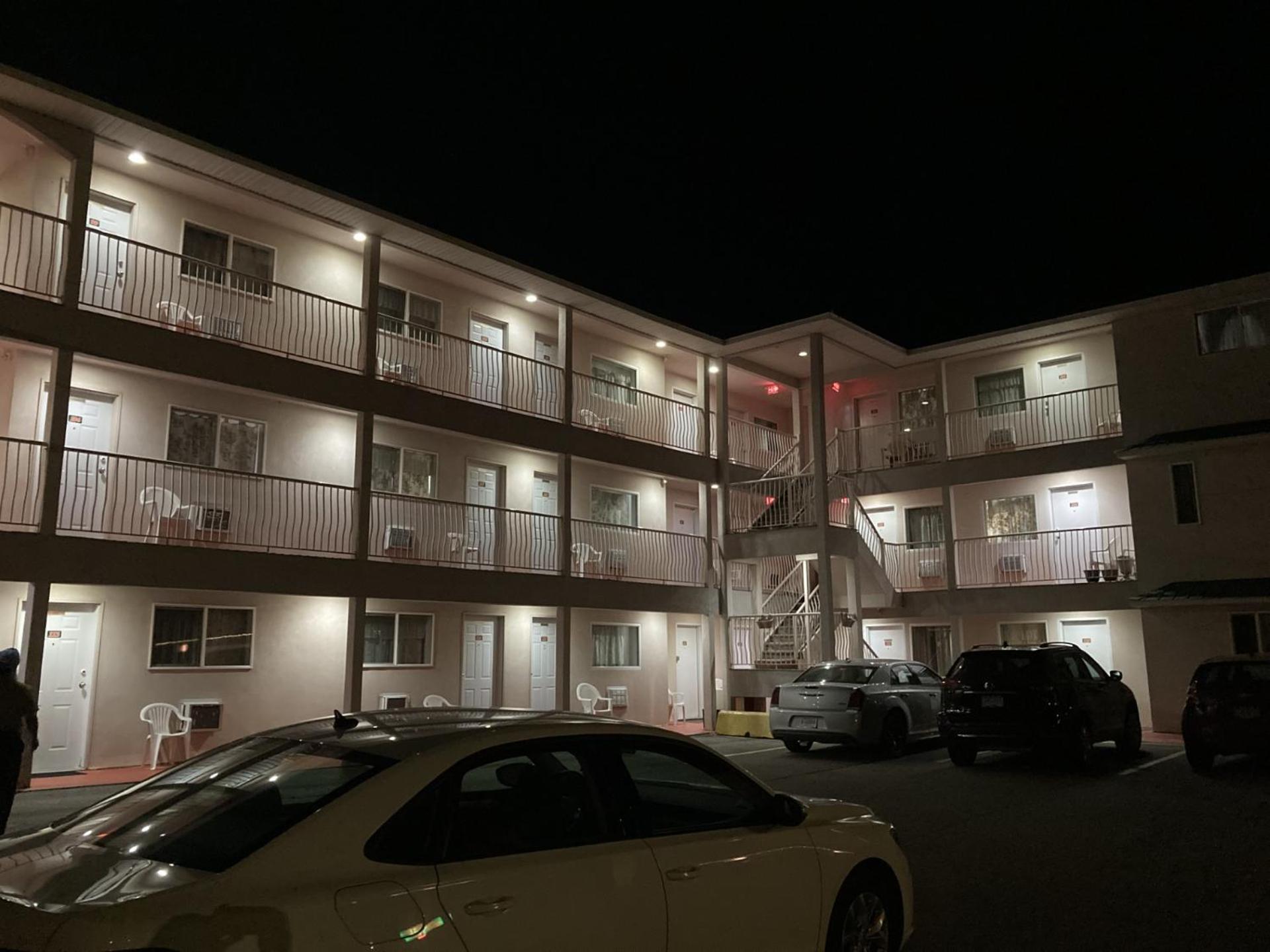 Motel 99 Grand Forks Eksteriør billede
